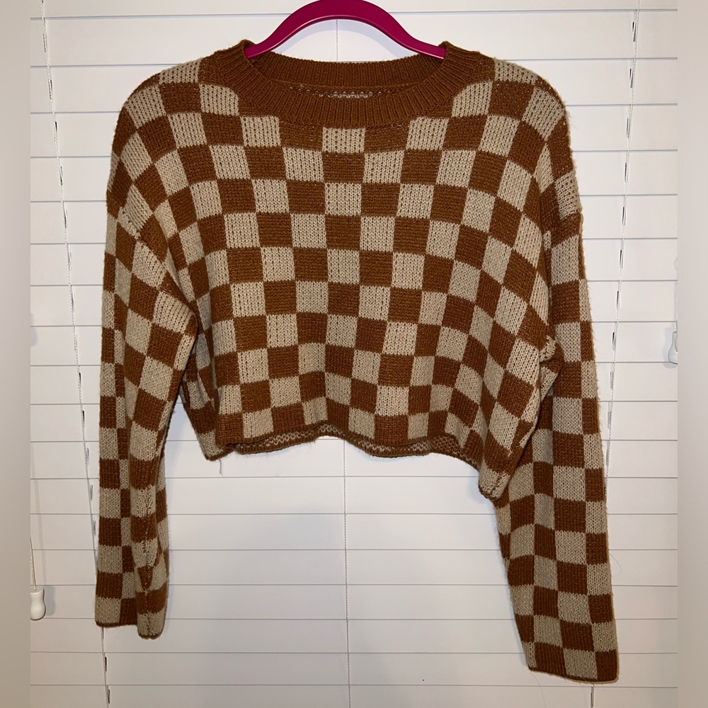 Checkered cropped sweater